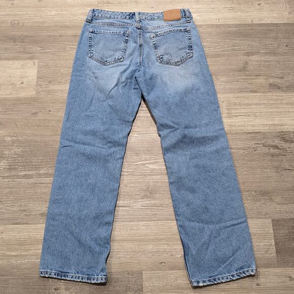 Aeropostale Low Rise 90's Baggy Distressed Light Wash Denim Jeans - Picture 2 of 7